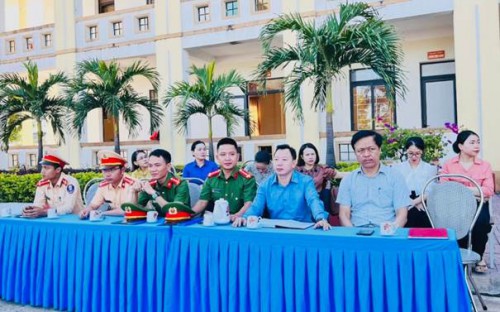 ĐẠI BIỂU THAM DỰ BUỔI LỄ